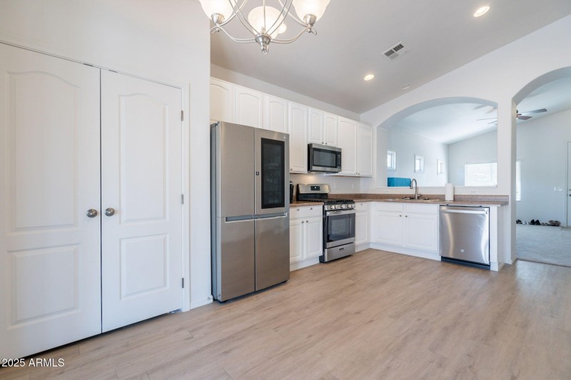 15-web-or-mls-Hubbard-15