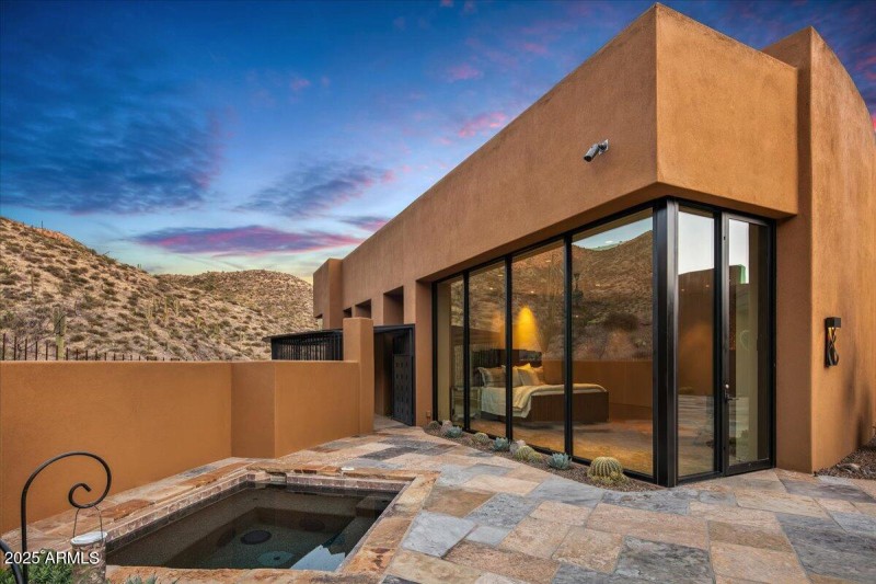 070-Spa ~ Primary Suite Patios