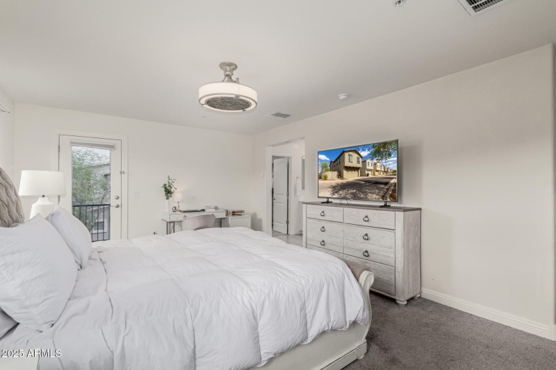 16 - Stone Hill 2540