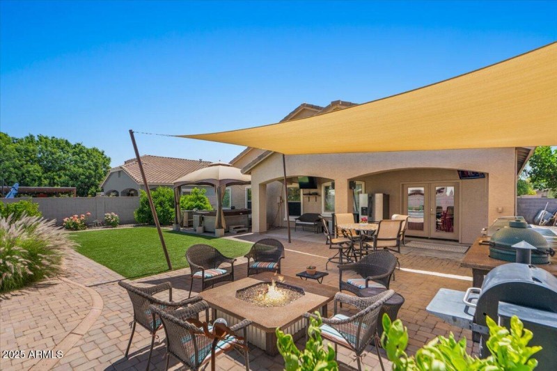 Outdoor entertainment Meca