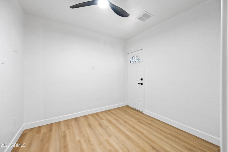 Office/Den w/ Private Entrance