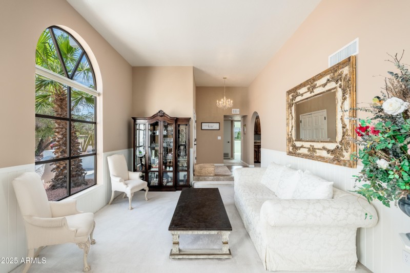 Living room 13' L x 16' W