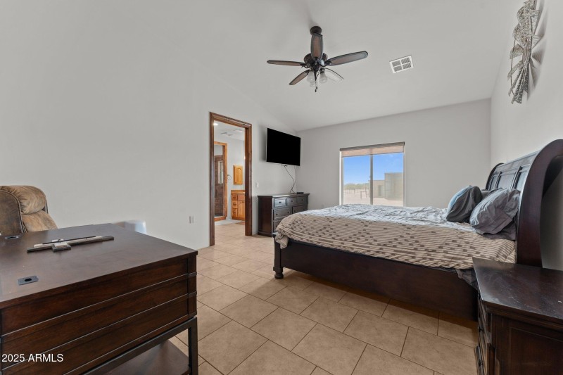 15-web-or-mls-DSC04626