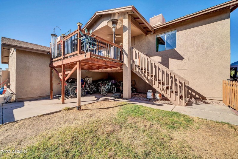 32 Access to Covered Deck