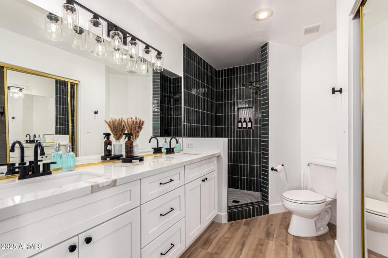 14-Mountain View Lake