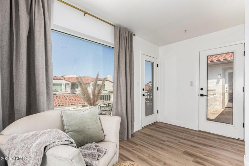 17-Mountain View Lake