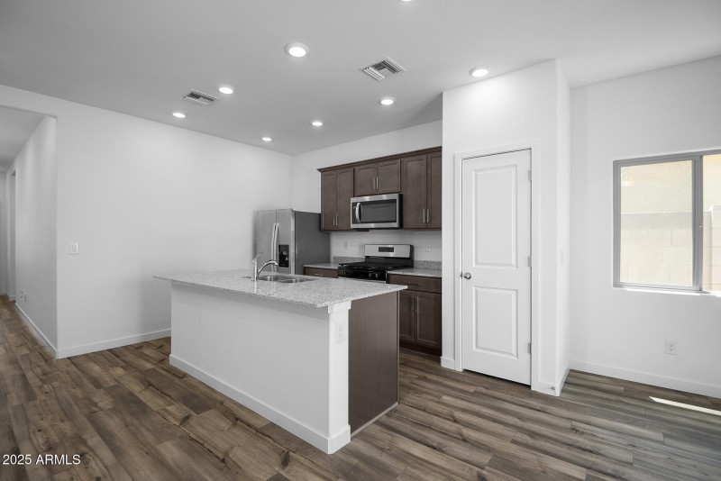 Southwest_Ash_A_R_004