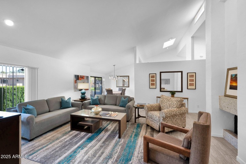 Relaxed Bright Living Area