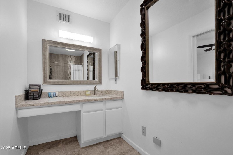 bathroom in casita