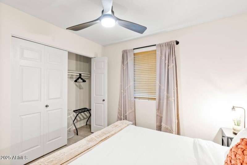 18d1772b-67e3-491f-a95d-a18b3f5b2dd1