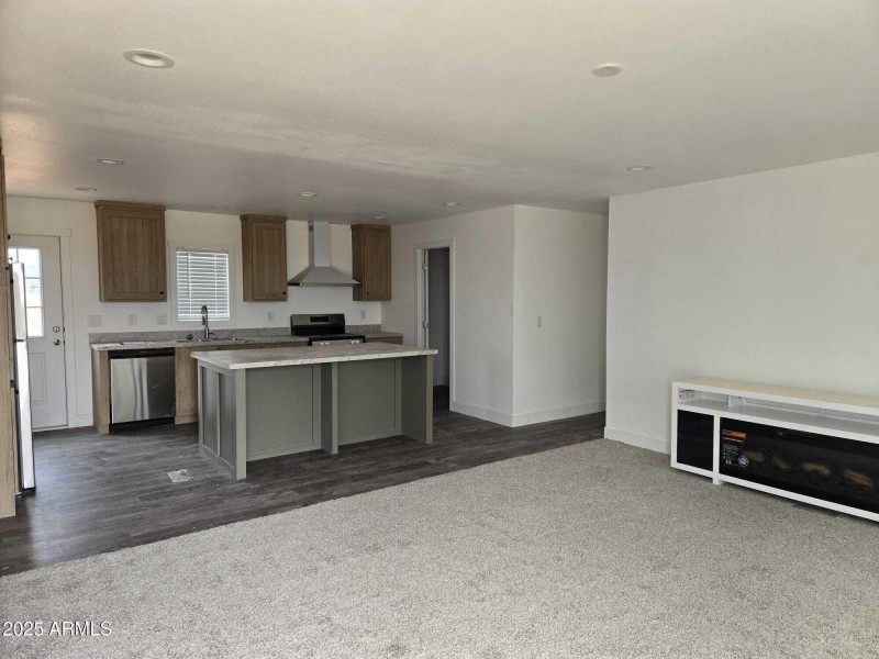 WhatsApp Image 2025-05-05 at 11.42.29 PM