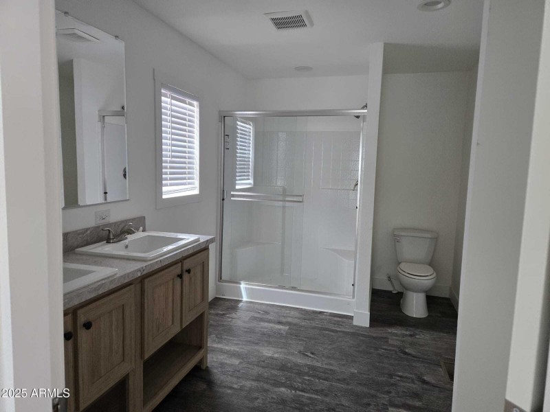 WhatsApp Image 2025-05-05 at 11.42.28 PM