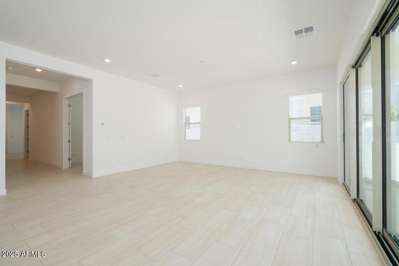 Tri Pointe Terraza 91 - Great Room-1MLS