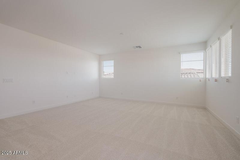 Tri Pointe Terraza 92 - Loft-1MLS