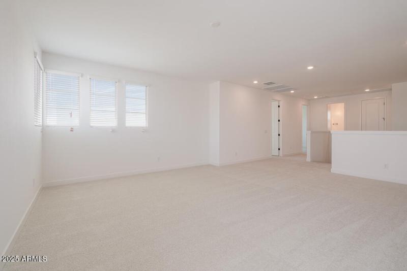 Tri Pointe Terraza 92 - Loft-3MLS