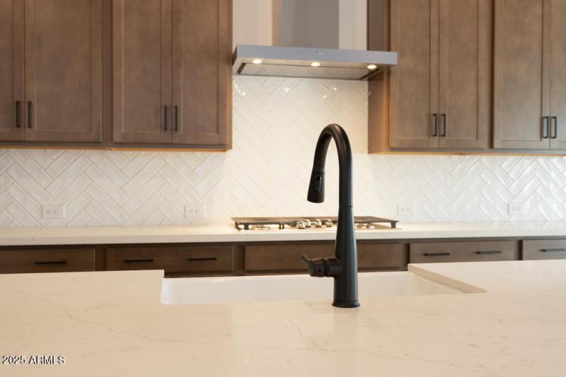 Tri Pointe Terraza 93 - Kitchen-3MLS