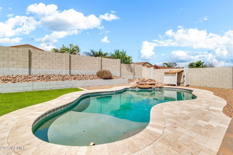 18286 La Posada Court, Gold Canyon