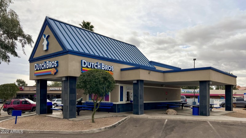 Dutch_Bros_6235_E_Bell_Rd_Scottsdale_AZ_