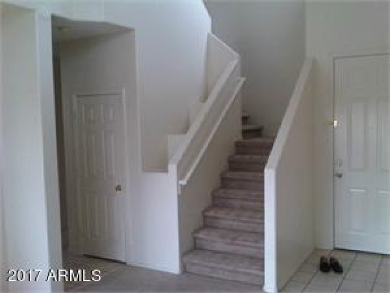 fe85c2d9166844559999632262ad4e4f_300x400