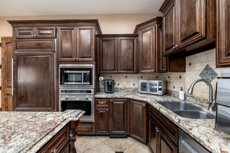 13206 N 64th St - 16