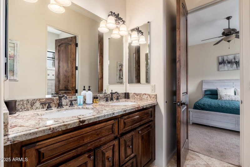 13206 N 64th St - 33