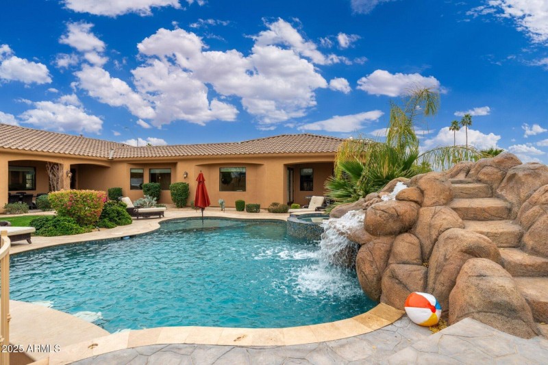 13206 N 64th St - 44