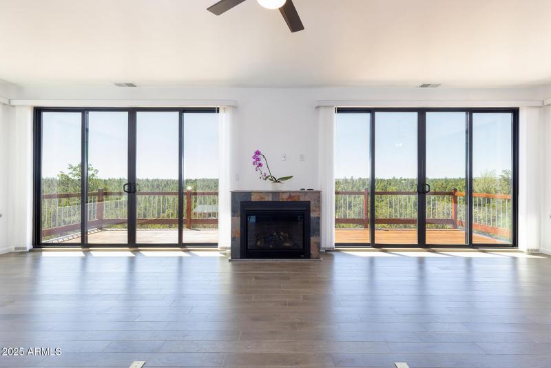 2943 E Lookout Ln (16)