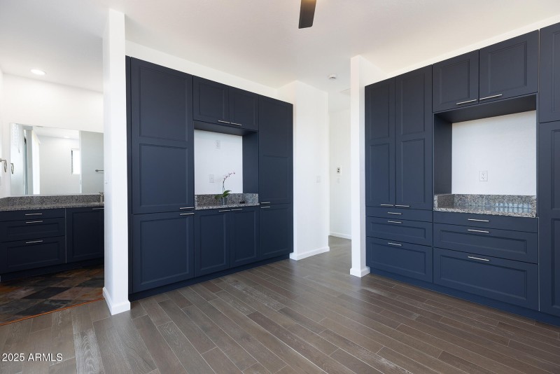 2943 E Lookout Ln (27)