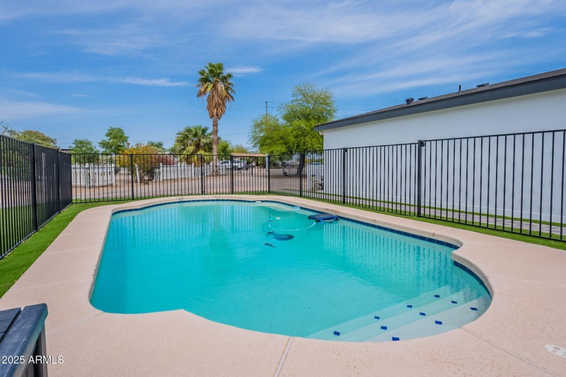 75-web-or-mls-Buckeye-75