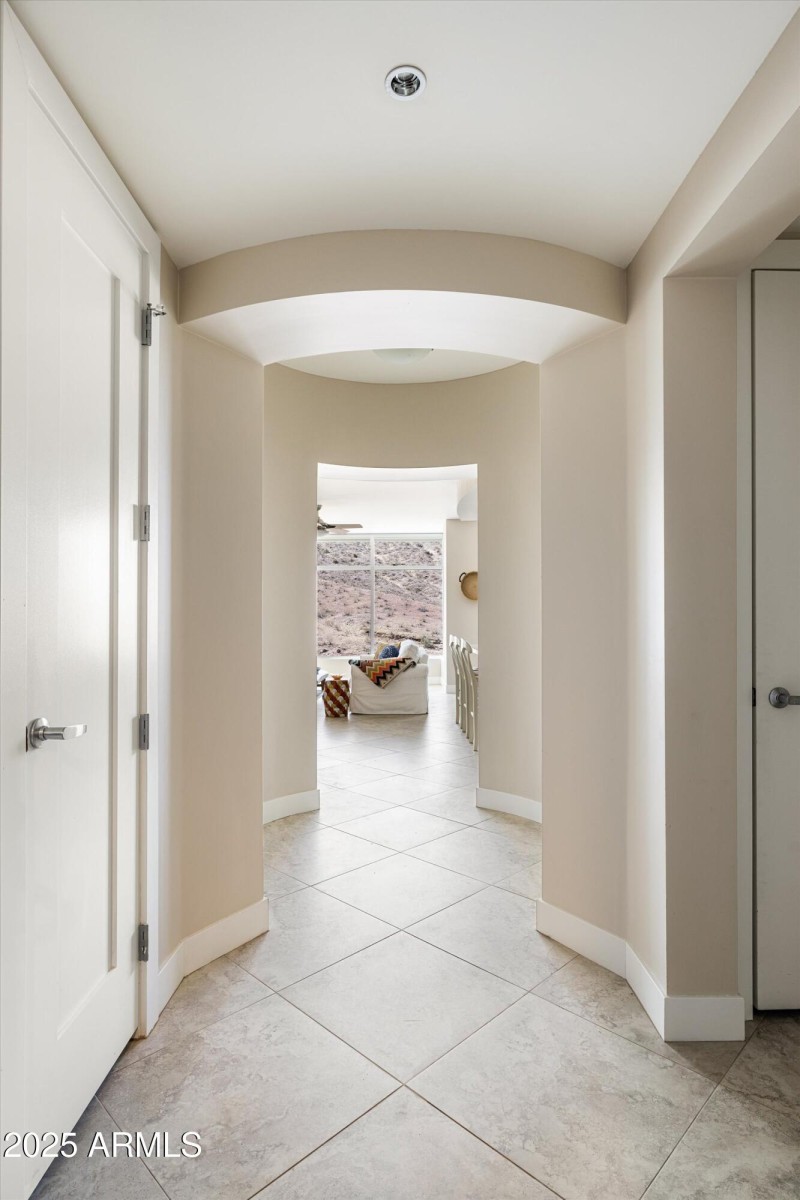 25-140 E Rio Salado Pkwy-30_03