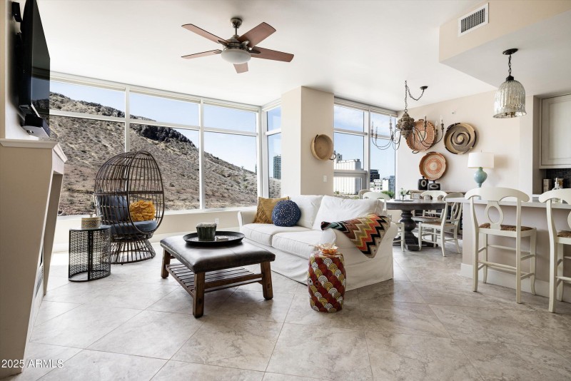 30-140 E Rio Salado Pkwy-30_08