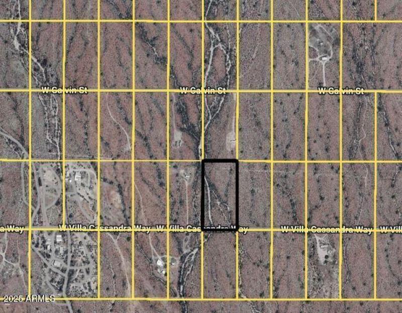 high contrast lines-1