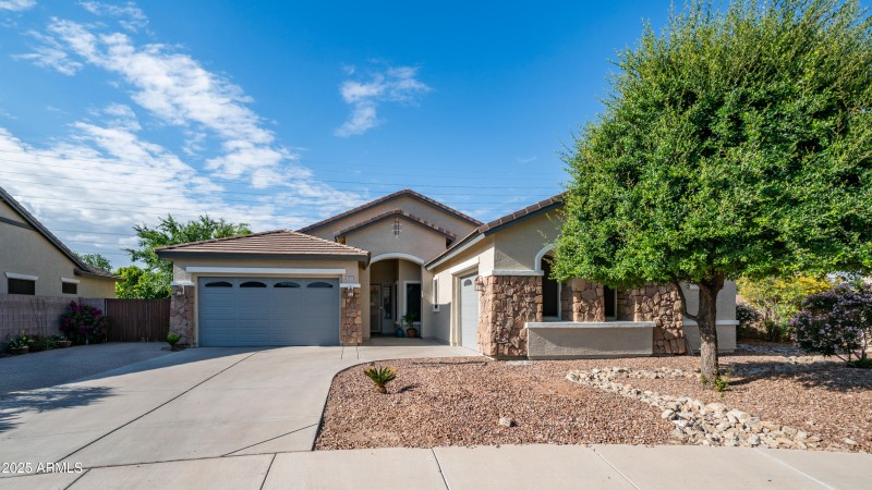 Front with Extended Length Driveway