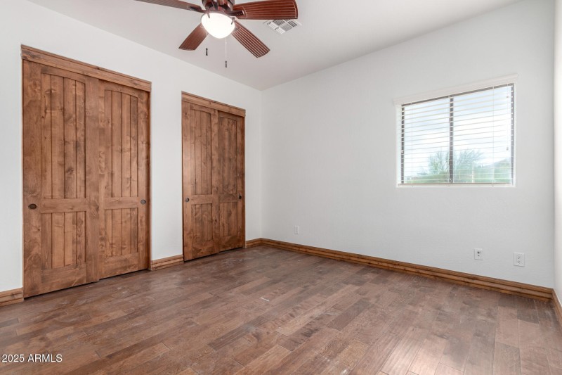 Spacious Guest Room with Closets