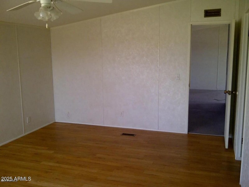 489b82b88851f24c5370dcd9a2facb95