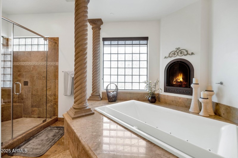 27601 N 110th Pl-large-026-044-27601 N 1