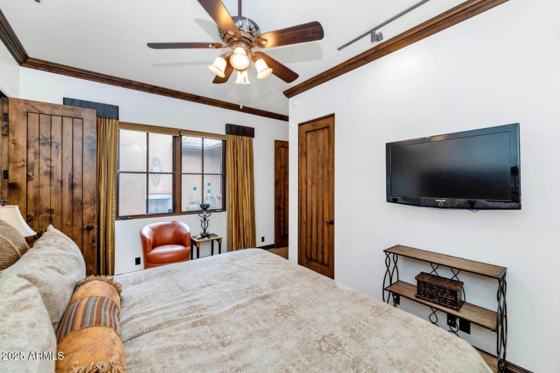 27601 N 110th Pl-large-030-042-27601 N 1