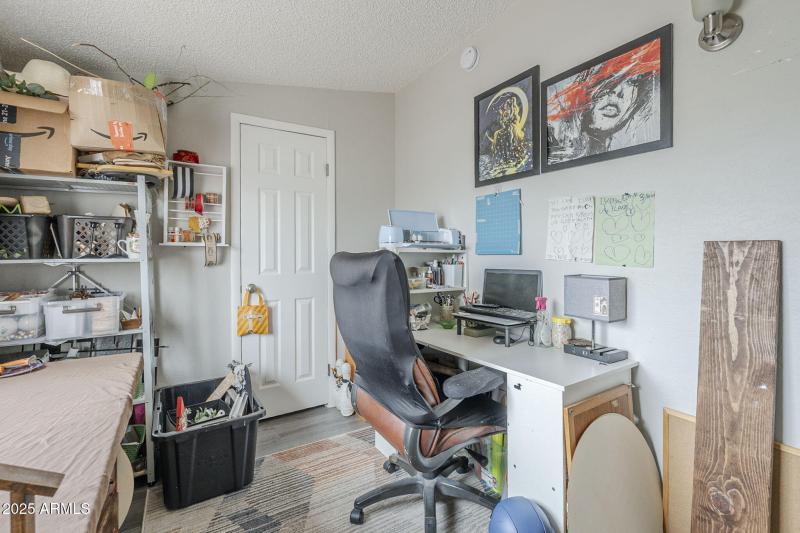 30-web-or-mls-Hawes-30