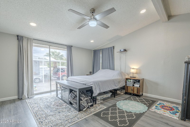 39-web-or-mls-Hawes-39