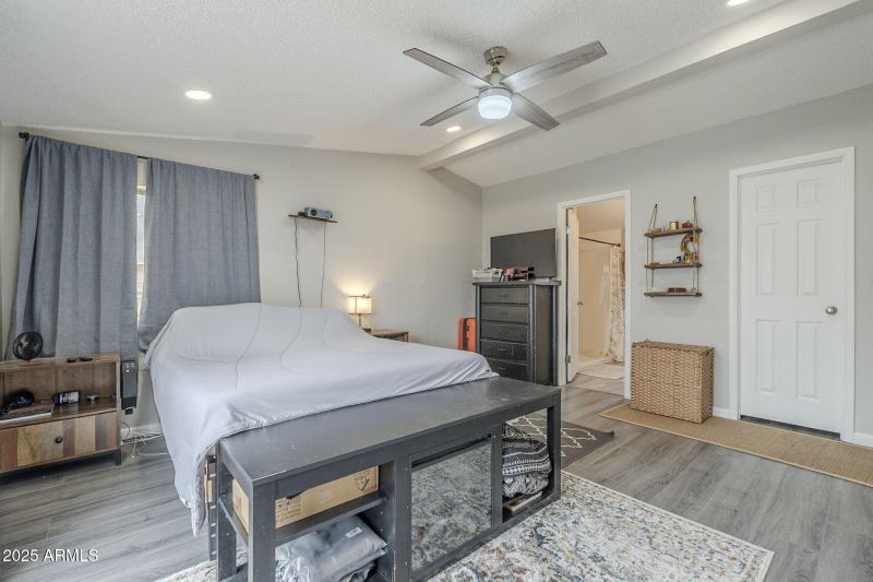 40-web-or-mls-Hawes-40