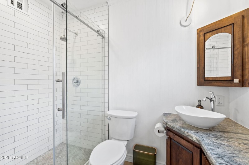 710 E Hayward Ave, Phoenix 85020