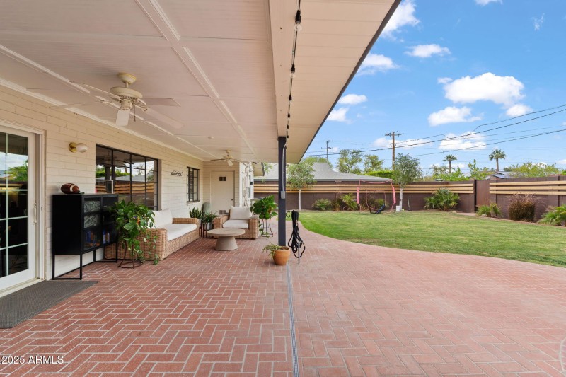 710 E Hayward Ave, Phoenix 85020