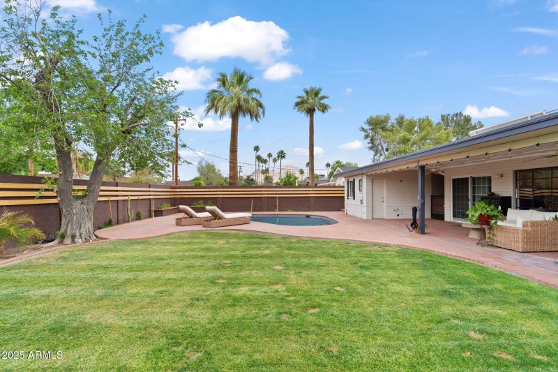 710 E Hayward Ave, Phoenix 85020