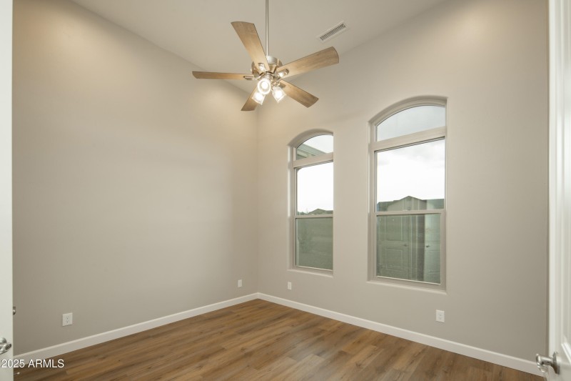 Office (4th bedroom)