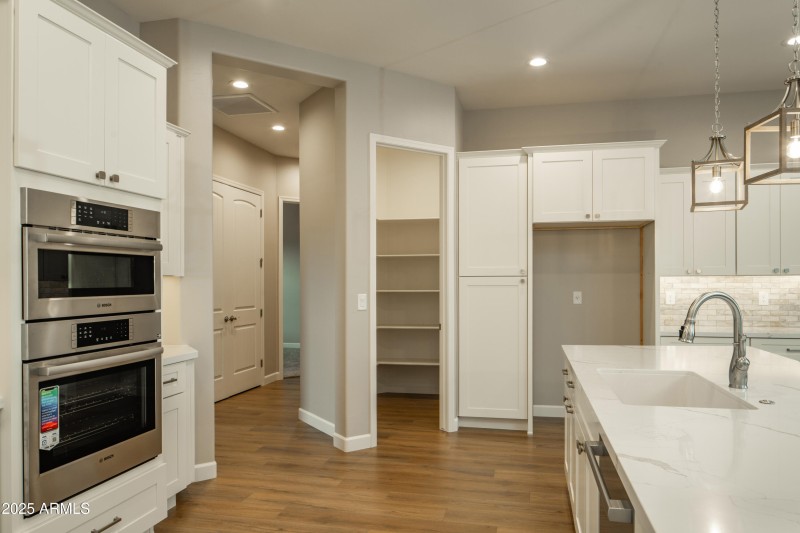 Kitchen/Pantry