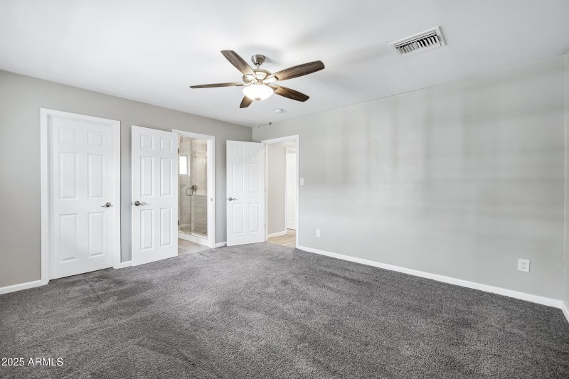 3046 E Glenrosa Ave-20