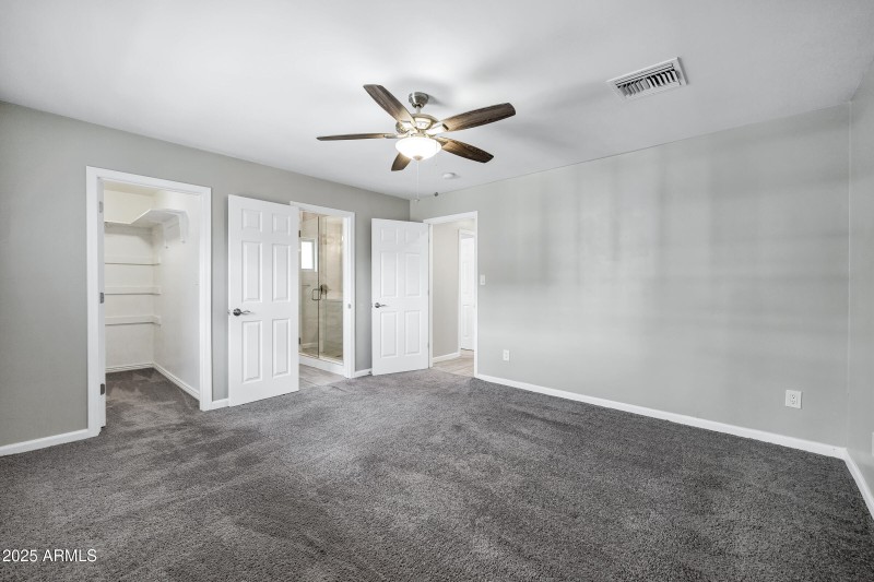 3046 E Glenrosa Ave-21