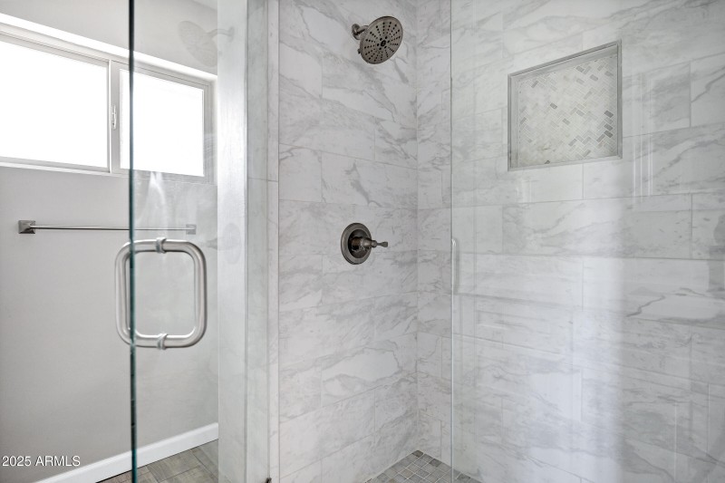 3046 E Glenrosa Ave-25