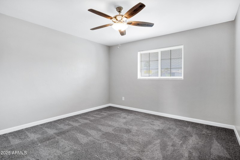 3046 E Glenrosa Ave-28