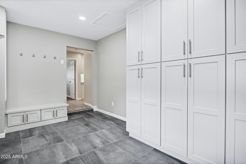 3046 E Glenrosa Ave-37